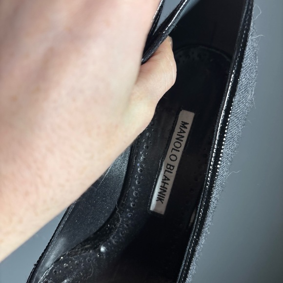 Manolo Blahnik Patent Toe Grey Pumps Womens Size EU 39 - Picture 6 of 6